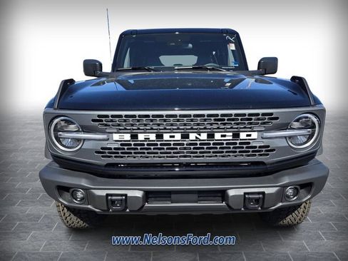 New 2026 Ford Bronco Badlands image 2