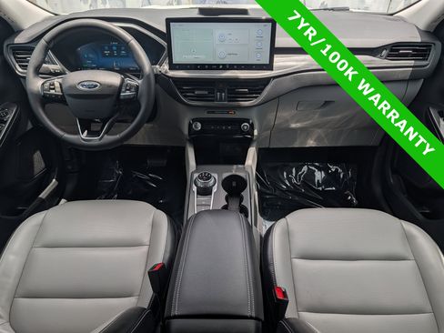 Certified 2023 Ford Escape Platinum FWD image 16