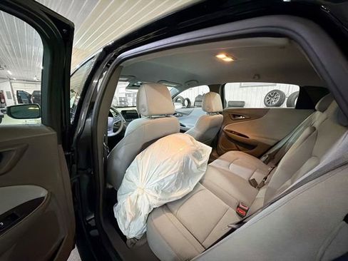 Used 2020 Chevrolet Malibu LT w/ Fleet LT Safety Plus Package FWD image 9
