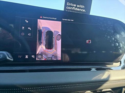 New 2025 Audi Q6 e-tron Premium image 30