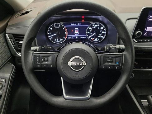 Used 2023 Nissan Rogue SV image 22