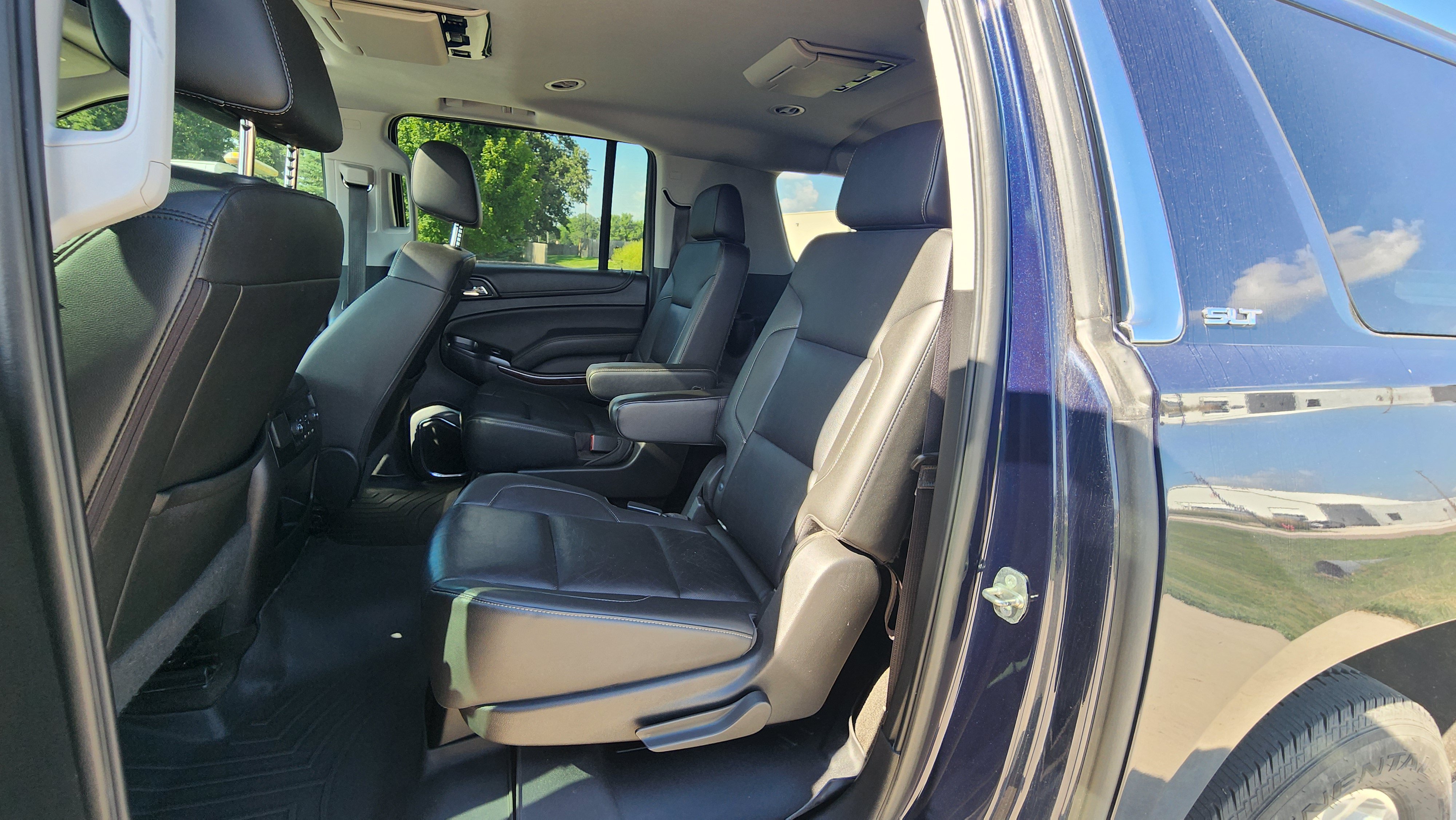 Used 2018 GMC Yukon XL SLT w/ Open Road Package AWD/4WD image 10