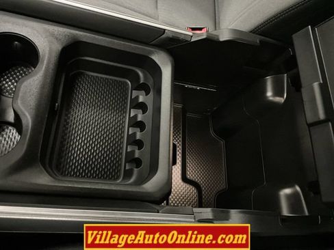 Used 2019 RAM 1500 Big Horn AWD/4WD image 24