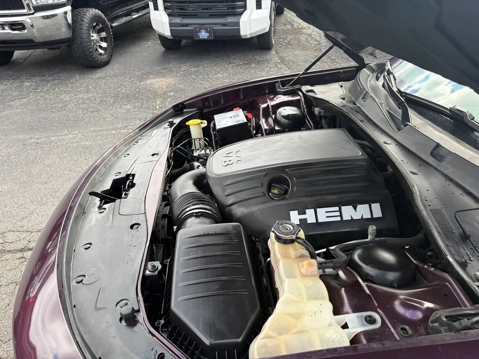 Used 2020 Dodge Charger R/T w/ Blacktop Package RWD image 10