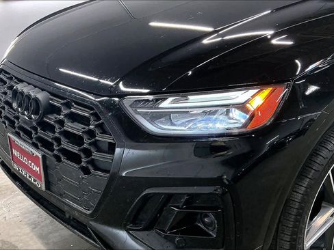 Used 2025 Audi Q5 e Premium Plus w/ Premium Plus Package image 32