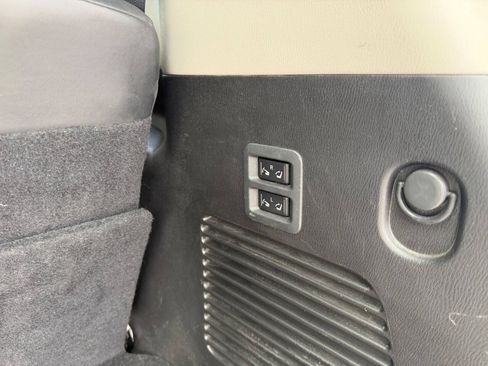 Used 2011 INFINITI QX56 4WD w/ Theater Pkg image 15