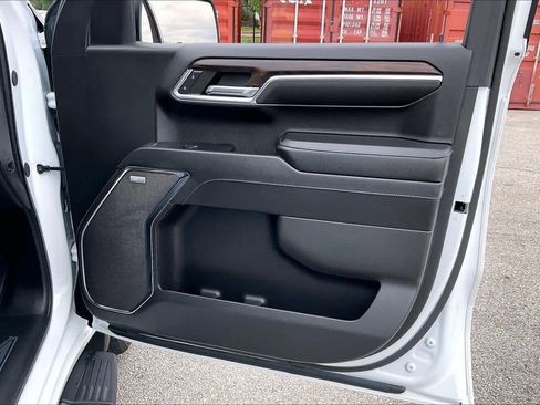 Used 2024 GMC Sierra 1500 SLT w/ SLT Premium Package image 22