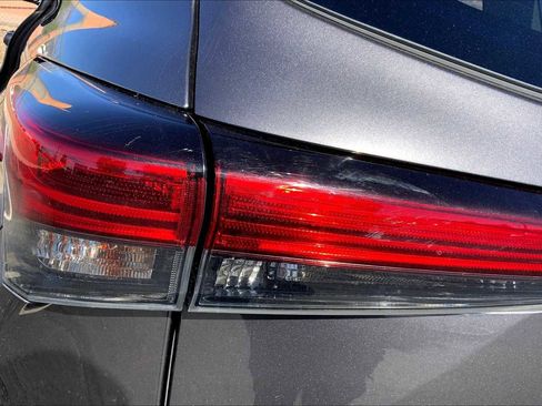 Certified 2023 Toyota Highlander XLE image 24