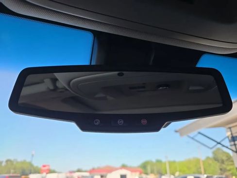 Used 2020 GMC Yukon XL Denali w/ Denali Premium Package image 45