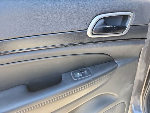 Used 2018 Jeep Grand Cherokee Limited w/ Trailer Tow Group IV image 15