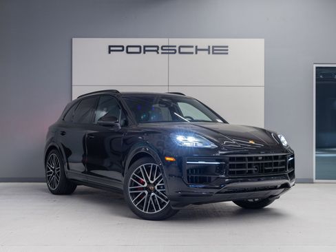 New 2026 Porsche Cayenne S AWD/4WD image 9