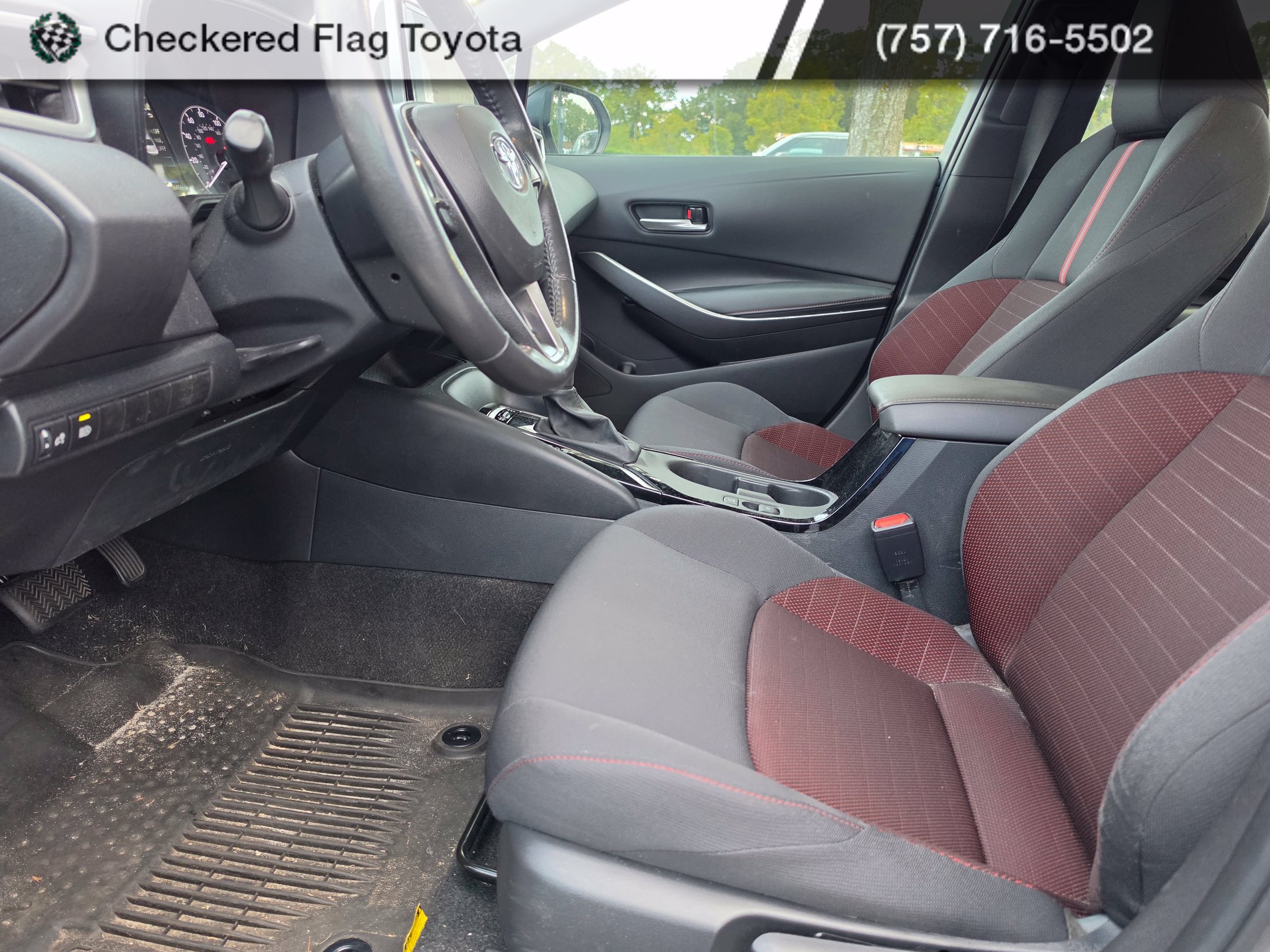 Used 2024 Toyota Corolla Sedan w/ SE Convenience Package FWD image 8