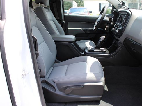 Used 2022 Chevrolet Colorado W/T w/ WT Convenience Package RWD image 18