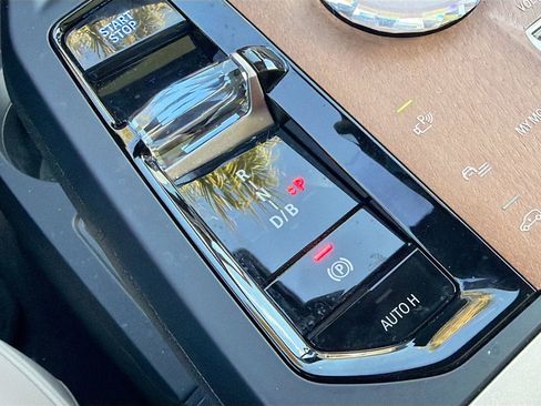 Certified 2025 BMW iX xDrive50 w/ Premium Package image 31