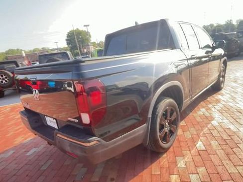 Used 2017 Honda Ridgeline Black Edition image 9