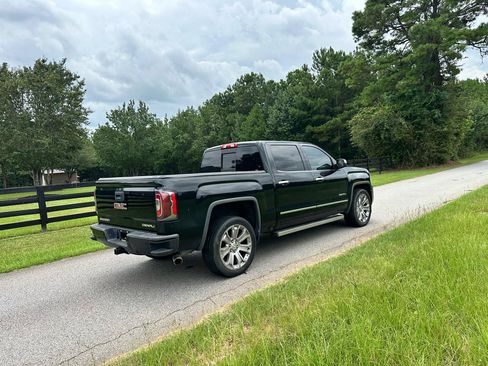 Used 2018 GMC Sierra 1500 Denali w/ Denali Ultimate Package AWD/4WD image 7