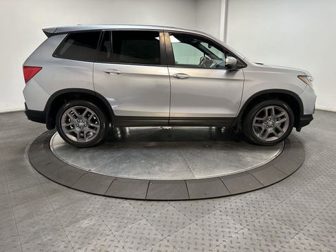 Certified 2023 Honda Passport EX-L image 15