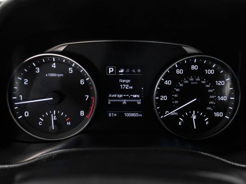 Used 2017 Hyundai Elantra Limited image 18