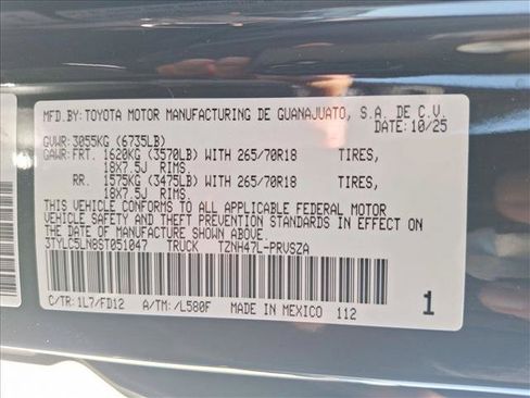 Certified 2025 Toyota Tacoma TRD Off-Road AWD/4WD image 22