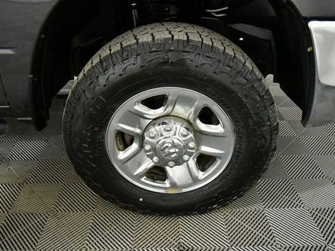 Used 2019 RAM 3500 Tradesman image 17