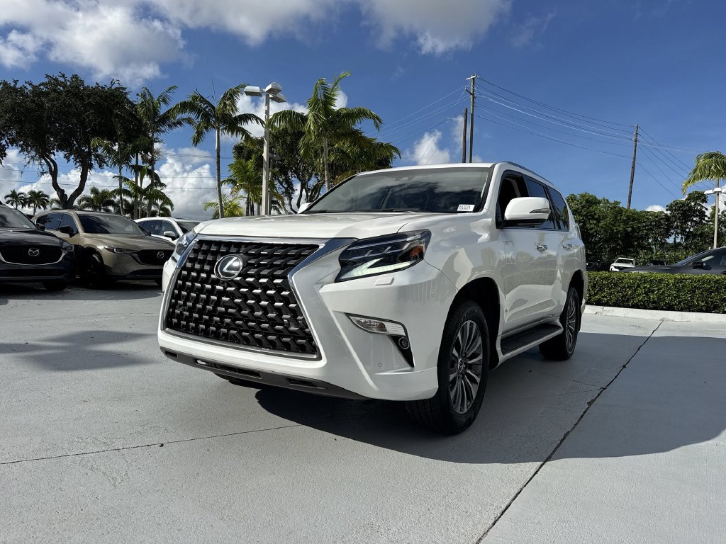 Used 2023 Lexus GX 460 Luxury w/ Accessory Package AWD/4WD image 31