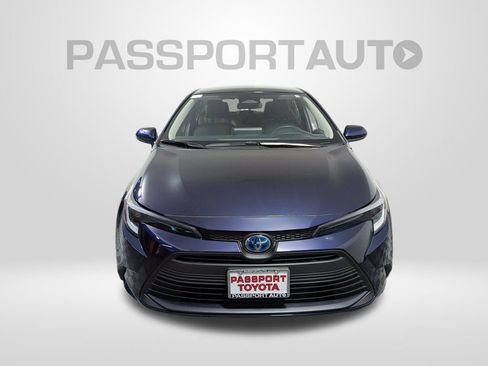 Certified 2025 Toyota Corolla LE image 12