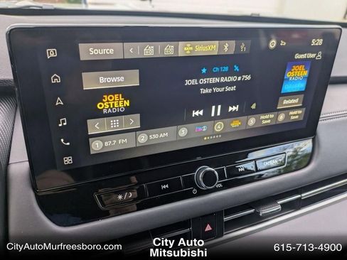 New 2025 Mitsubishi Outlander SE image 21