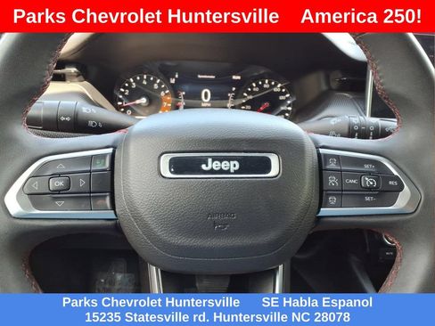 Used 2024 Jeep Compass Trailhawk AWD/4WD image 12
