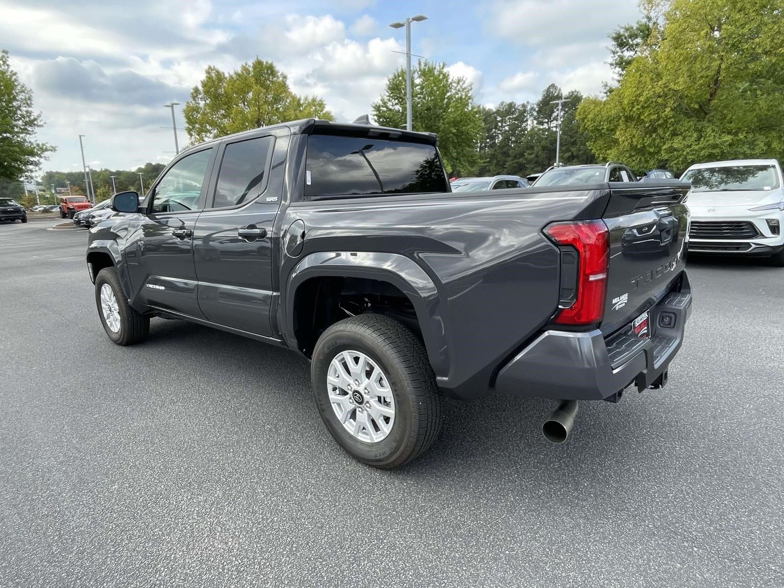 Used 2026 Toyota Tacoma SR5 RWD image 4