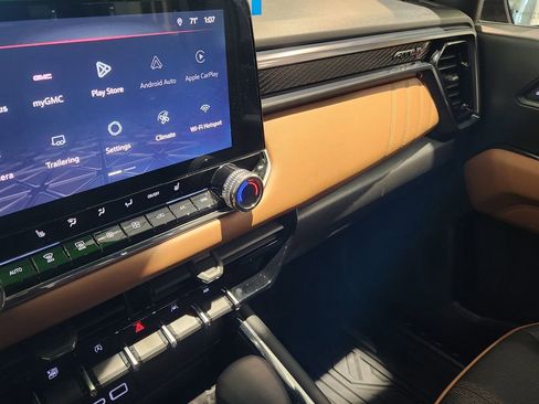 New 2026 GMC Canyon AT4 image 20