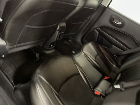 Used 2020 Jeep Compass Latitude image 17