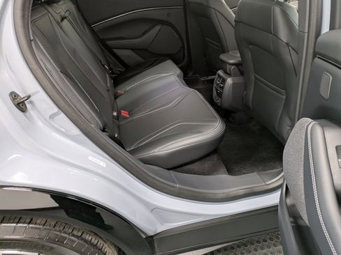 Used 2024 Ford Mustang Mach-E Premium image 26