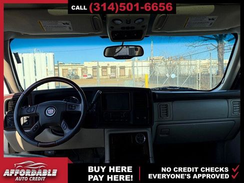 Used 2005 Cadillac Escalade ESV Base image 13