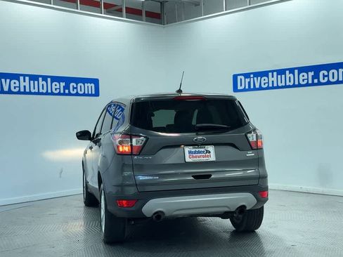 Used 2017 Ford Escape SE FWD image 9