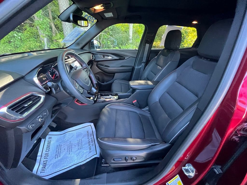 Certified 2023 Chevrolet TrailBlazer RS w/ Sun and Liftgate Package AWD/4WD image 14