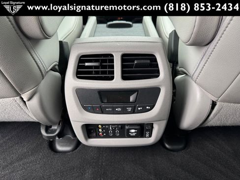Used 2016 Honda Pilot Touring image 18