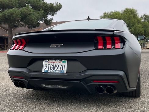 Used 2025 Ford Mustang GT Premium RWD image 43