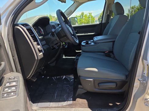 Used 2018 RAM 2500 Tradesman w/ Chrome Appearance Group AWD/4WD image 19