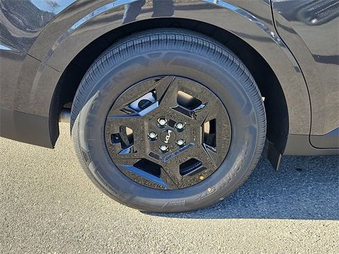 New 2026 Kia Carnival LXS image 5