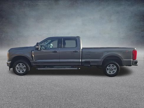 Used 2025 Ford F250 XLT AWD/4WD image 7