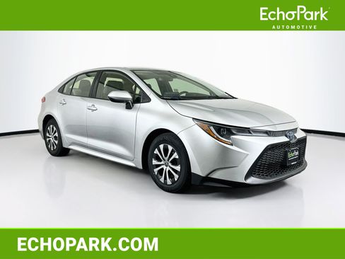 Used 2022 Toyota Corolla LE w/ Carpet Mat Package (TMS) FWD image 1