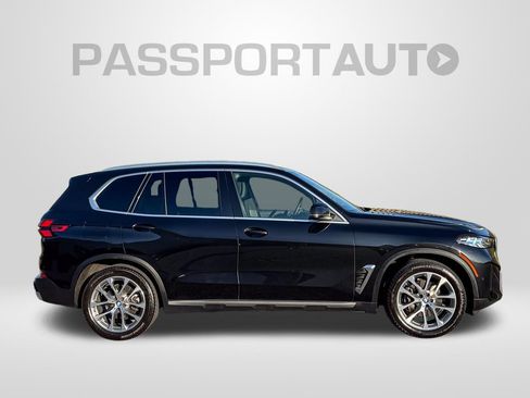 Certified 2024 BMW X5 xDrive40i w/ Premium Package AWD/4WD image 8
