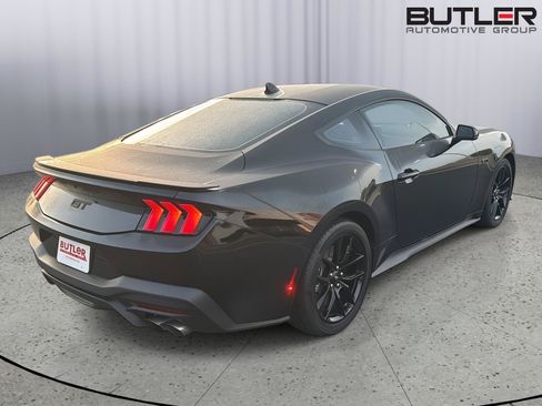 Used 2025 Ford Mustang GT Premium RWD image 6