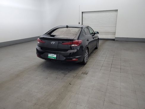 Used 2020 Hyundai Elantra Limited FWD image 9