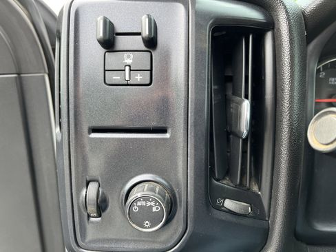 Used 2015 Chevrolet Silverado 3500 W/T RWD image 17