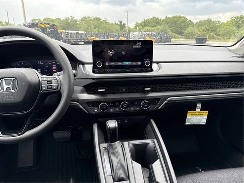 New 2025 Honda Accord SE image 17