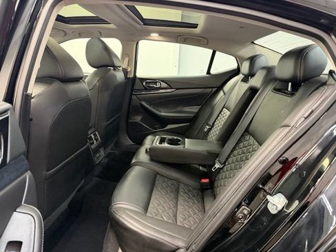 Used 2020 Nissan Maxima Platinum FWD image 26