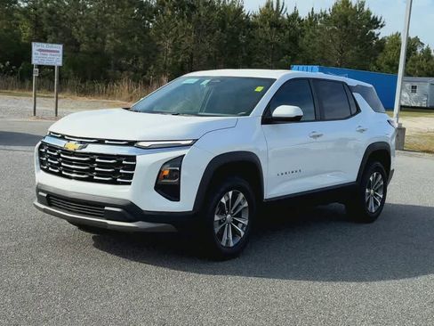 Used 2025 Chevrolet Equinox LT FWD image 4