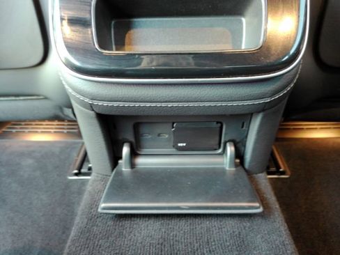 Used 2022 Mercedes-Benz S 580 4MATIC Sedan image 35