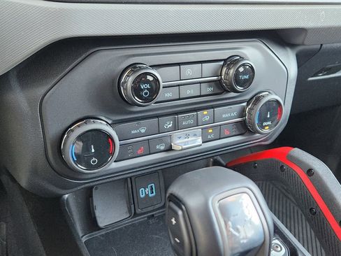 Used 2022 Ford Bronco Big Bend AWD/4WD image 18